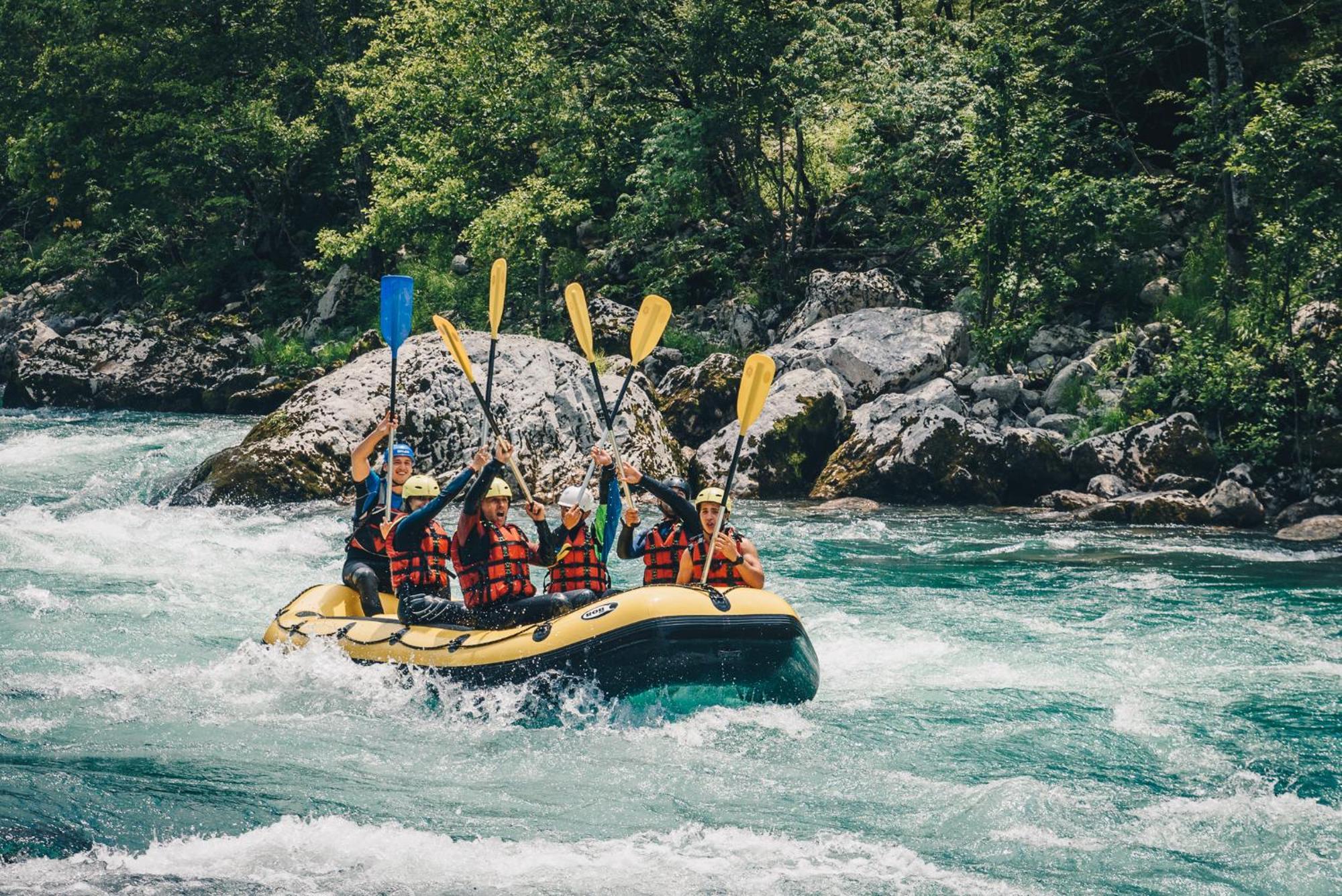 Camp Divlja Rijeka Hotel Hum Ngoại thất bức ảnh