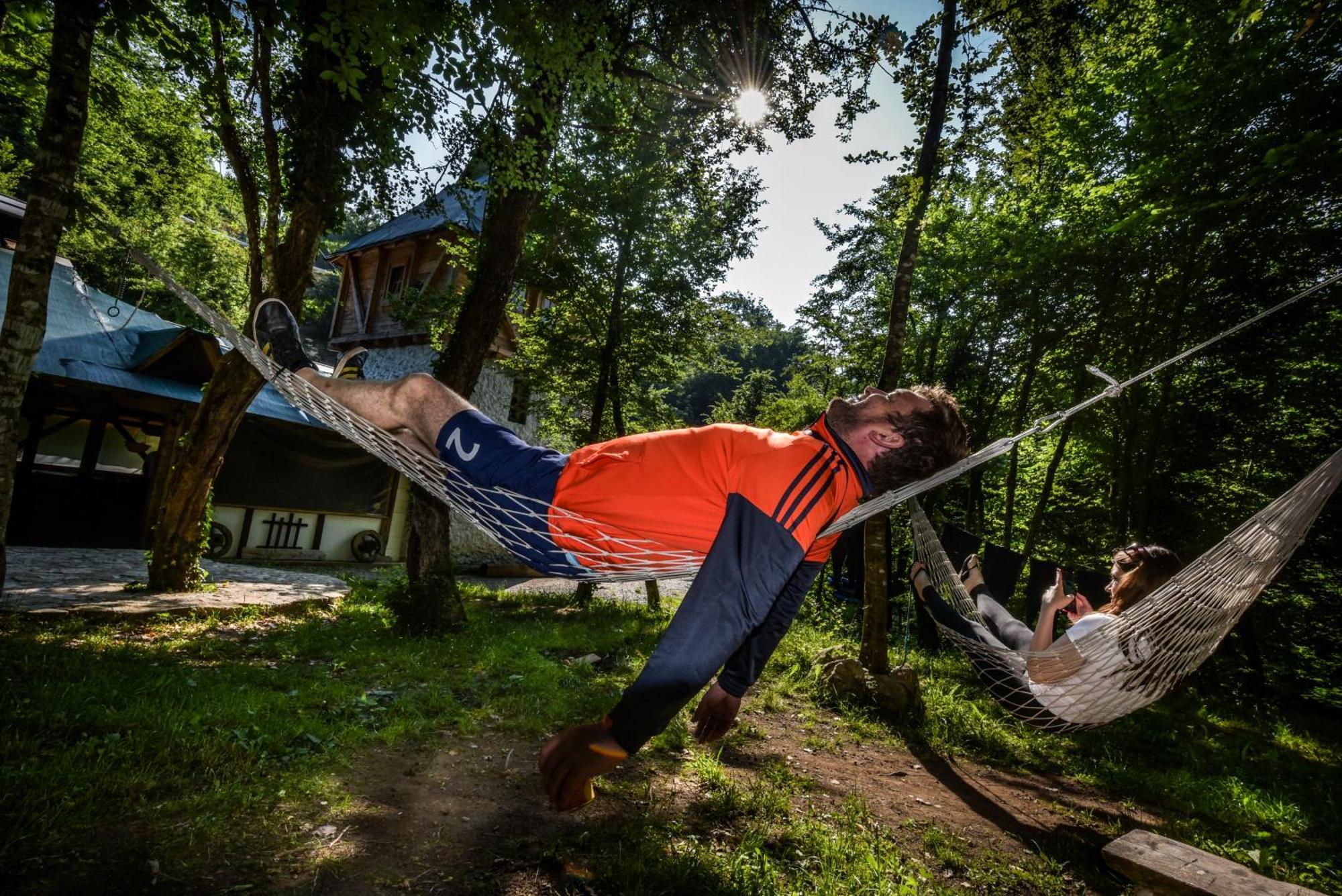 Camp Divlja Rijeka Hotel Hum Ngoại thất bức ảnh
