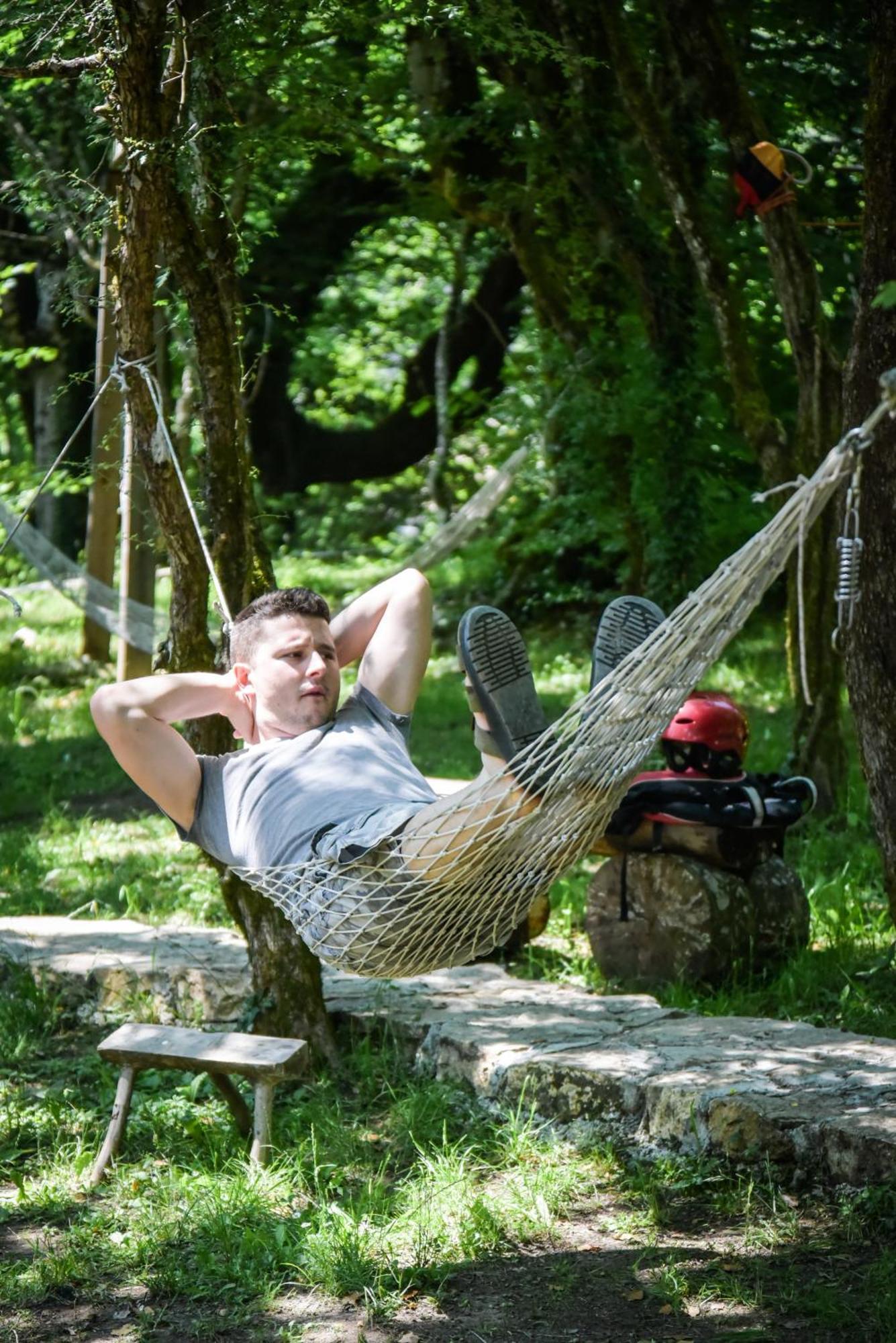 Camp Divlja Rijeka Hotel Hum Ngoại thất bức ảnh