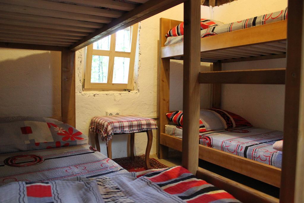 Camp Divlja Rijeka Hotel Hum Phòng bức ảnh