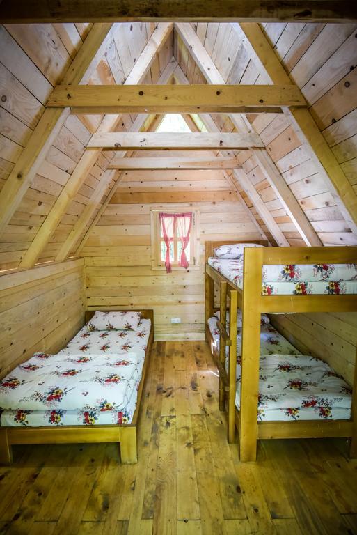 Camp Divlja Rijeka Hotel Hum Ngoại thất bức ảnh
